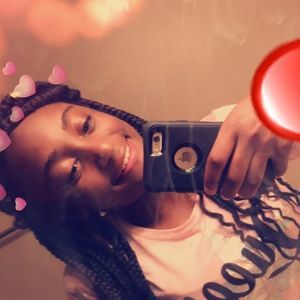 Meet your Posher, Deandria